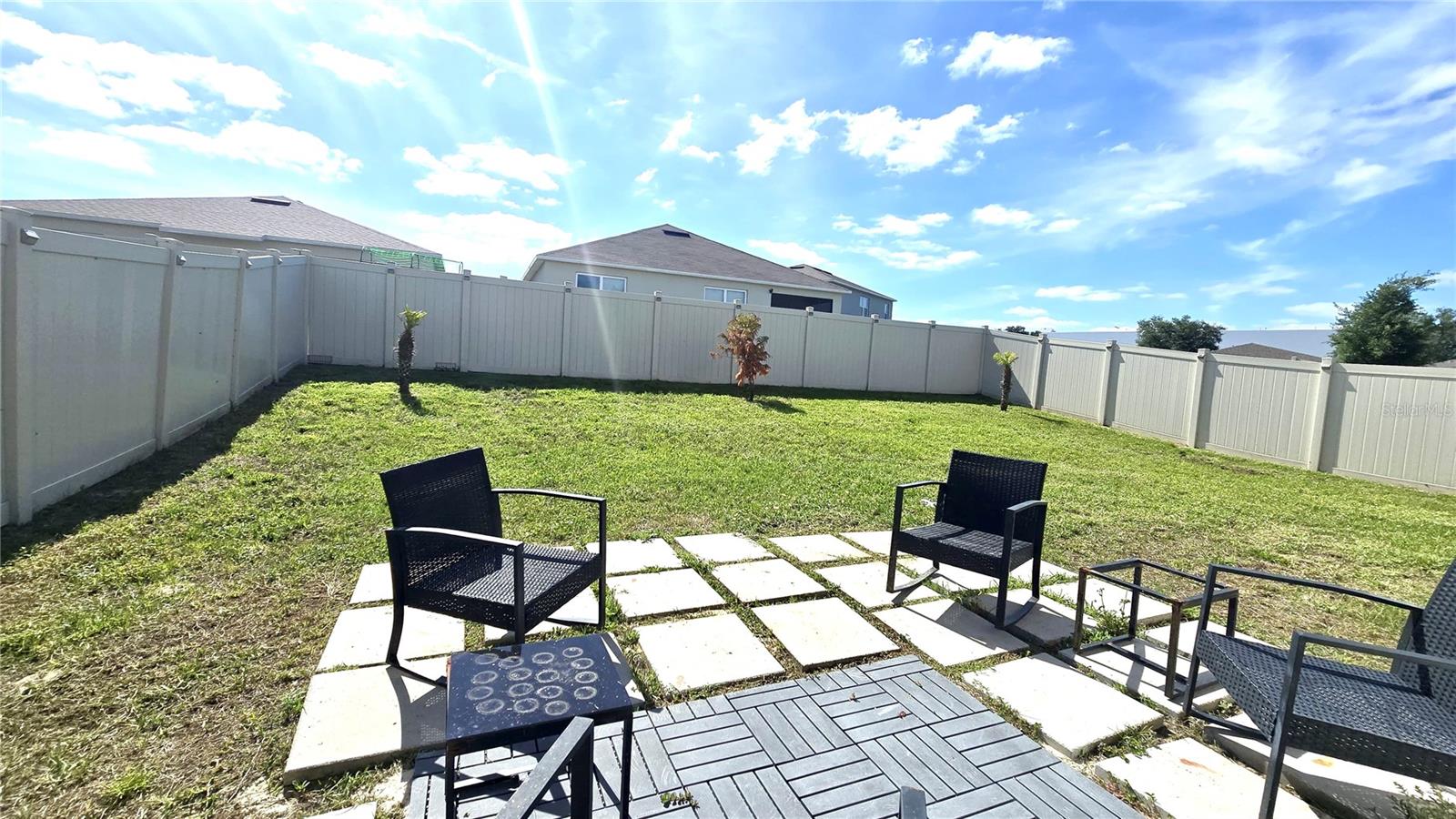 Image 33 of 35 For 909 Cambridge Drive