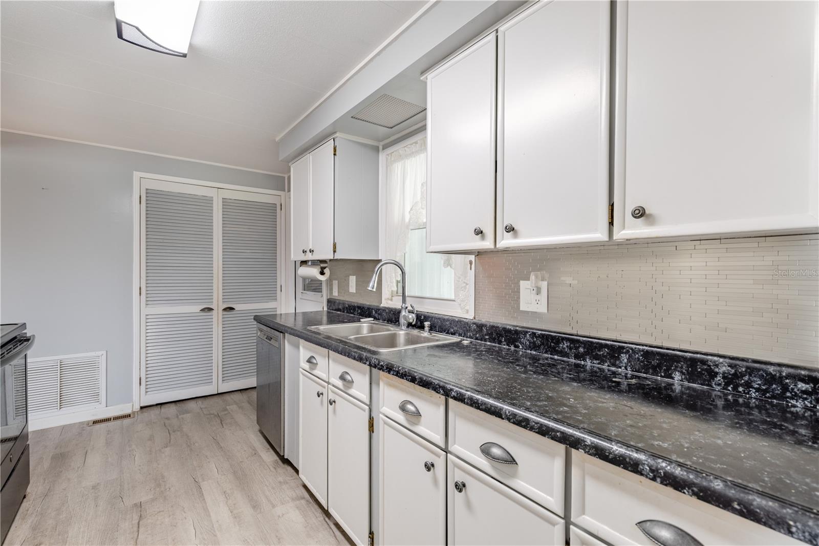 Image 26 of 45 For 1026 Capella Drive