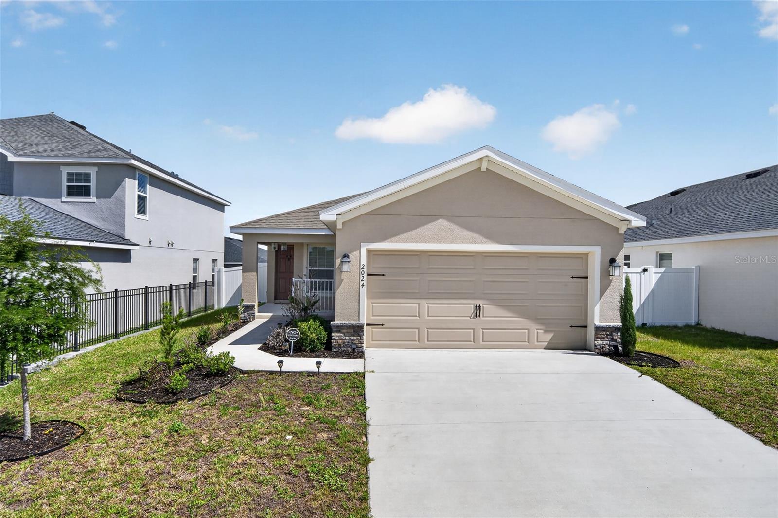 Details for 2024 Noble Drive, DAVENPORT, FL 33837