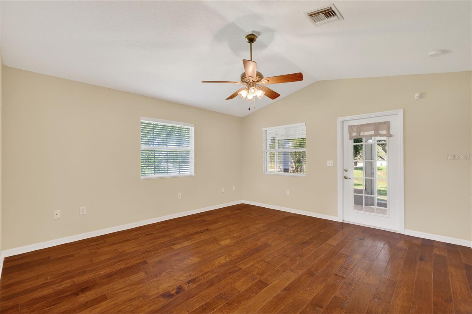 Image 29 of 51 For 2721 Bay Lagoon Way