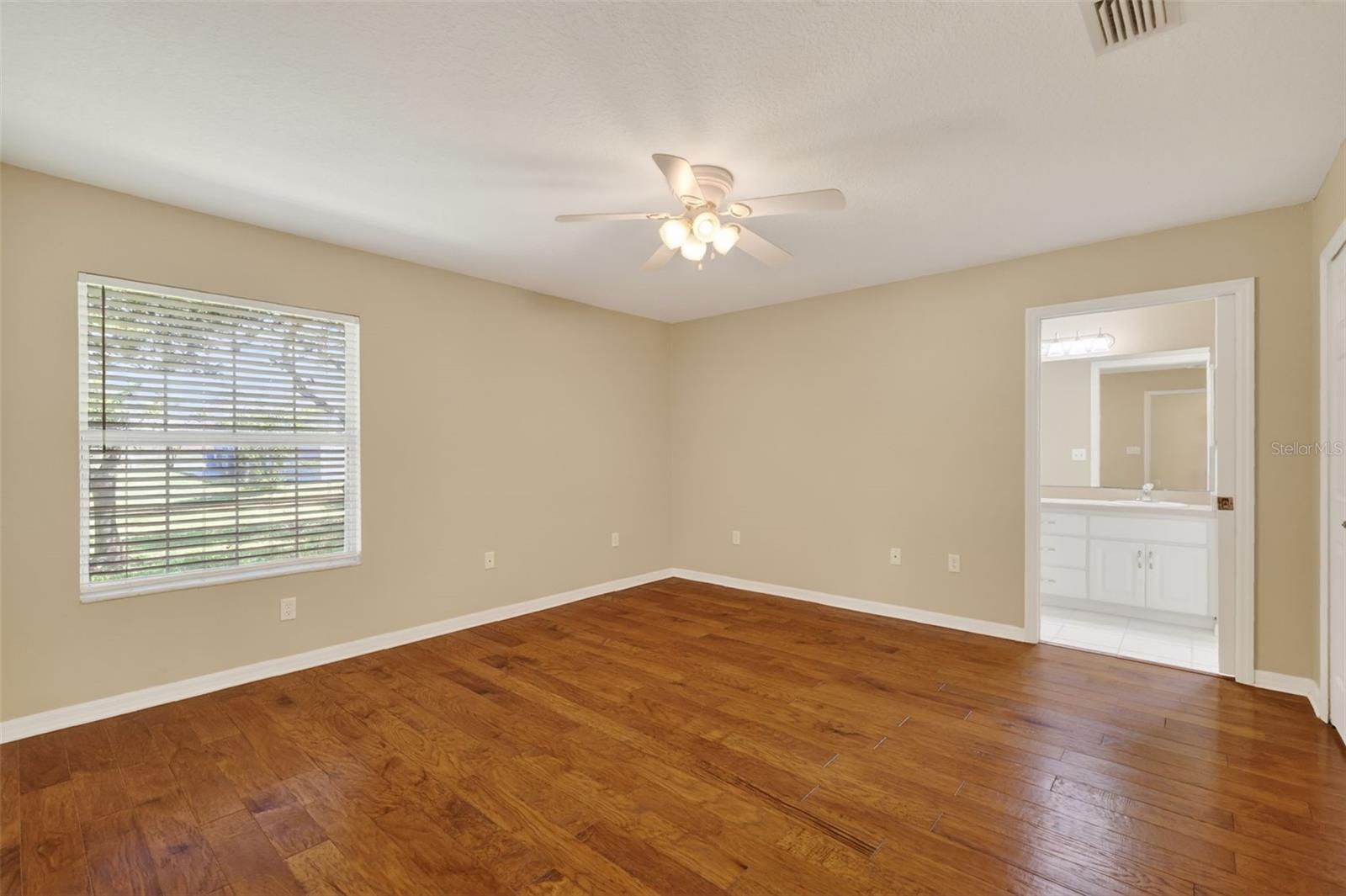 Image 34 of 51 For 2721 Bay Lagoon Way