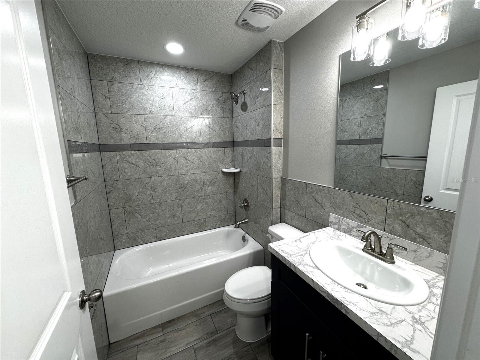 Image 12 of 13 For 5 Olive Place