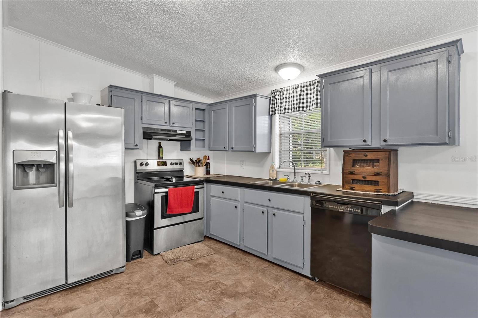 Image 12 of 42 For 18770 19th Place