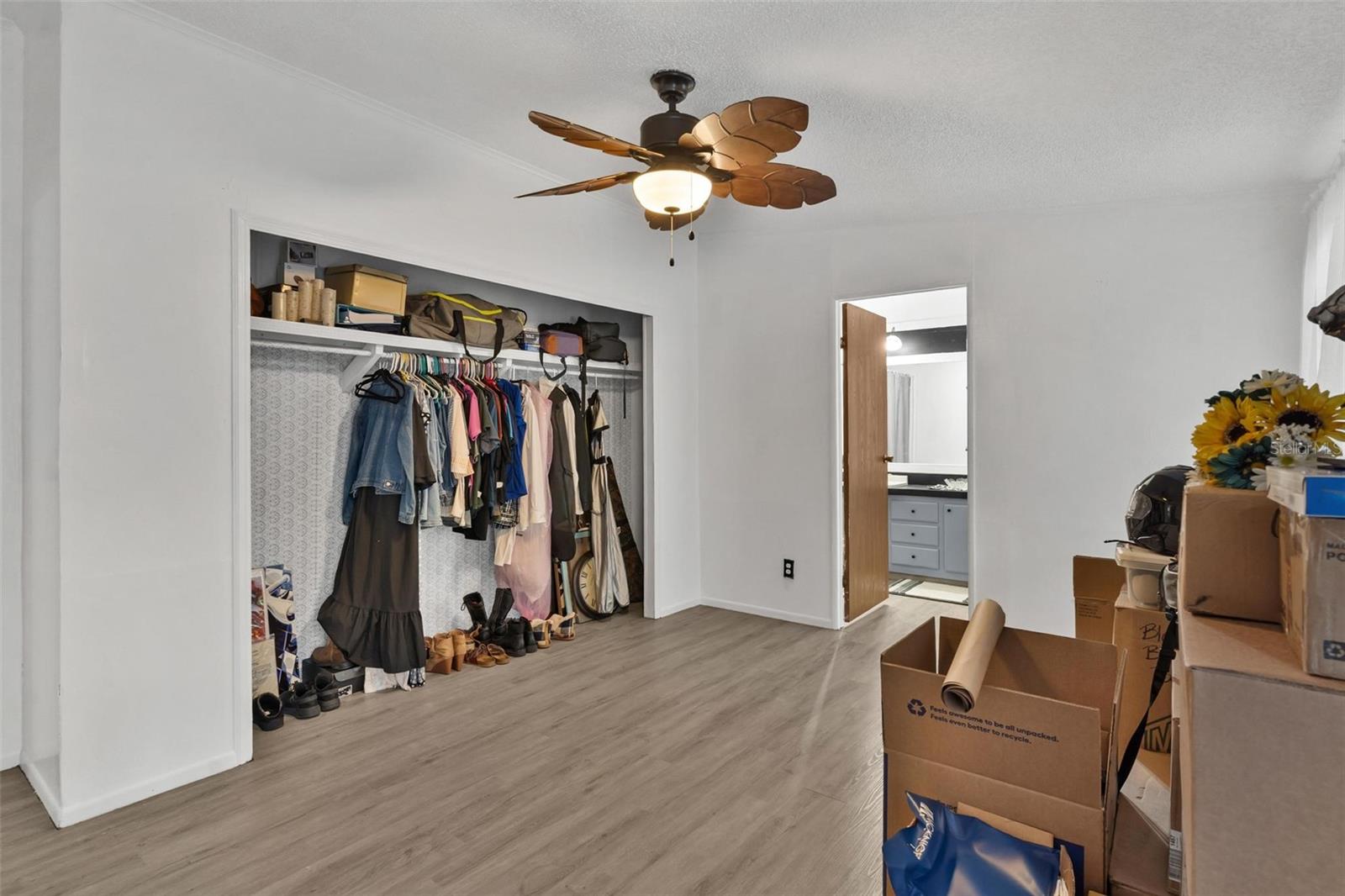 Image 26 of 42 For 18770 19th Place