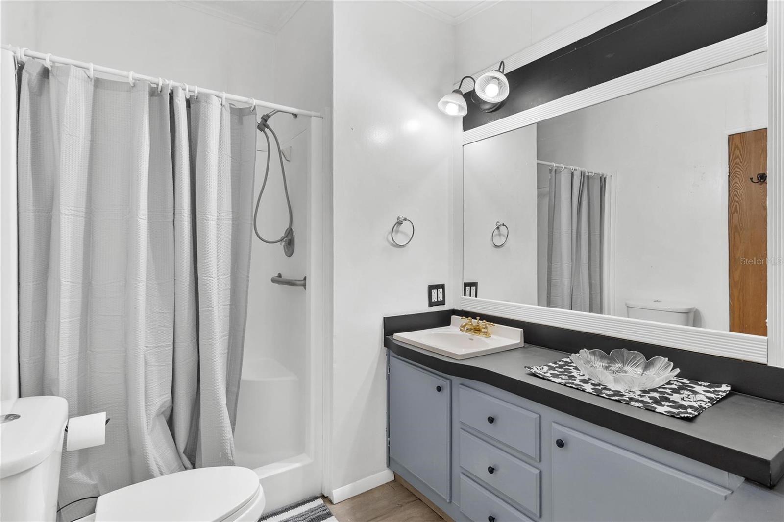 Image 27 of 42 For 18770 19th Place