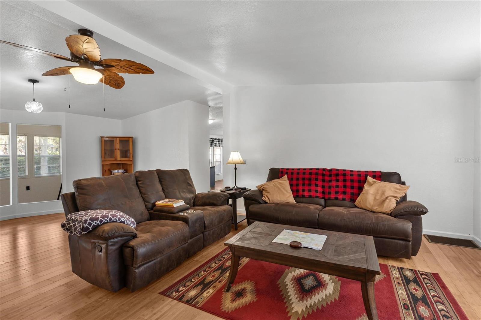 Image 6 of 42 For 18770 19th Place