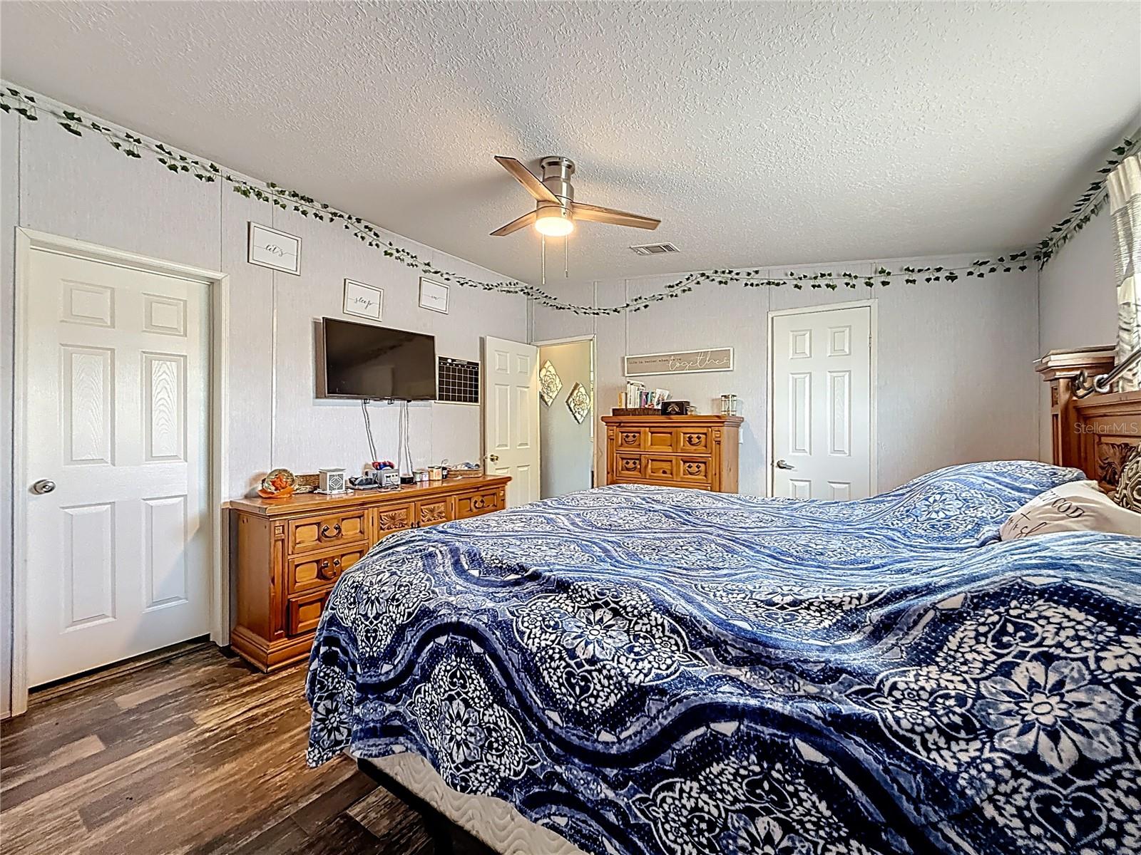Image 24 of 36 For 8108 Sergeant Pepper Drive