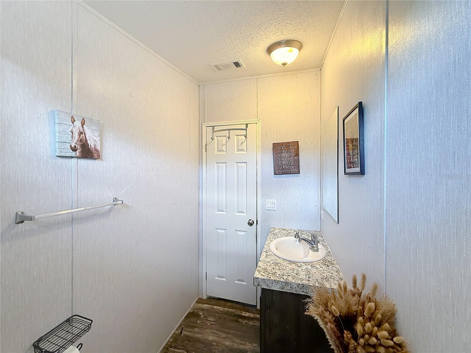 Image 34 of 36 For 8108 Sergeant Pepper Drive