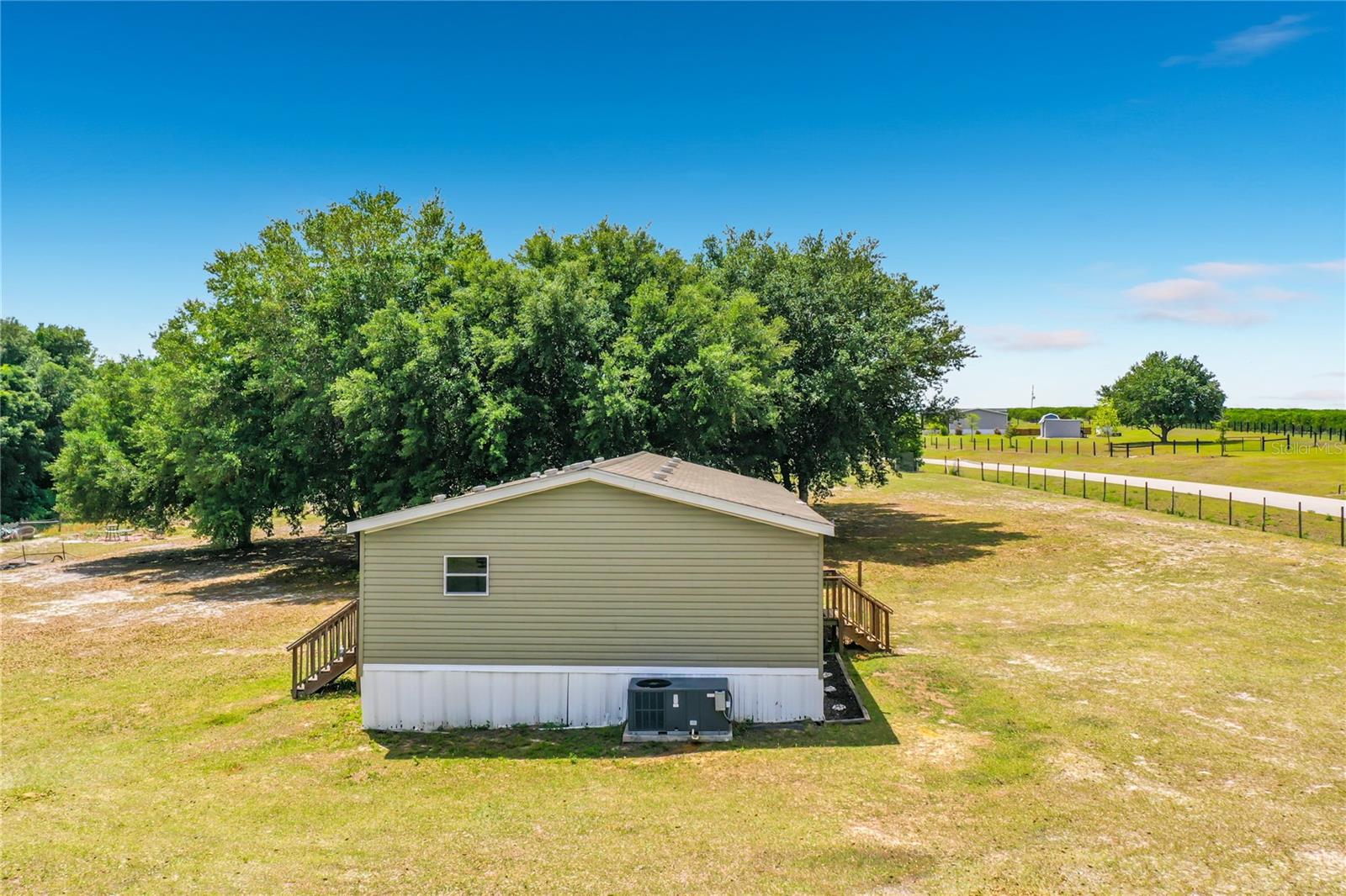 Image 4 of 36 For 8108 Sergeant Pepper Drive