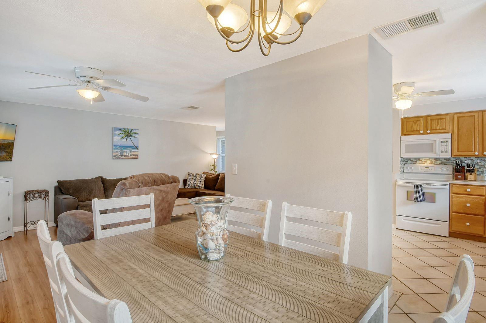 Image 11 of 33 For 6213 34th Avenue W