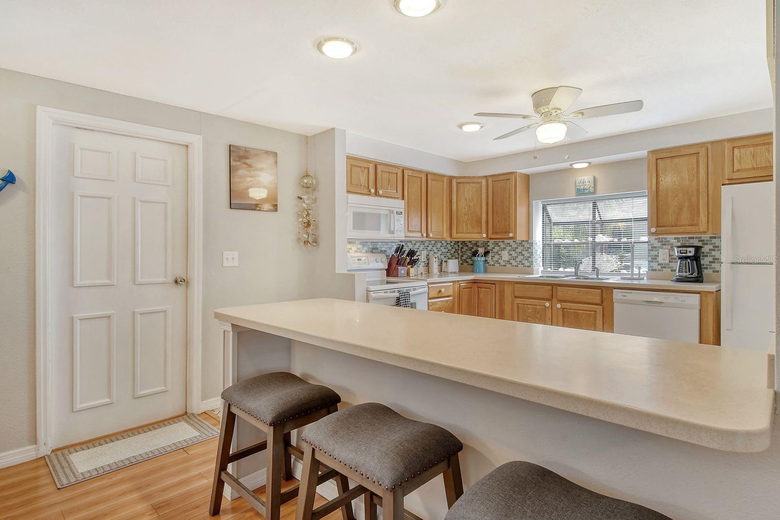 Image 8 of 33 For 6213 34th Avenue W