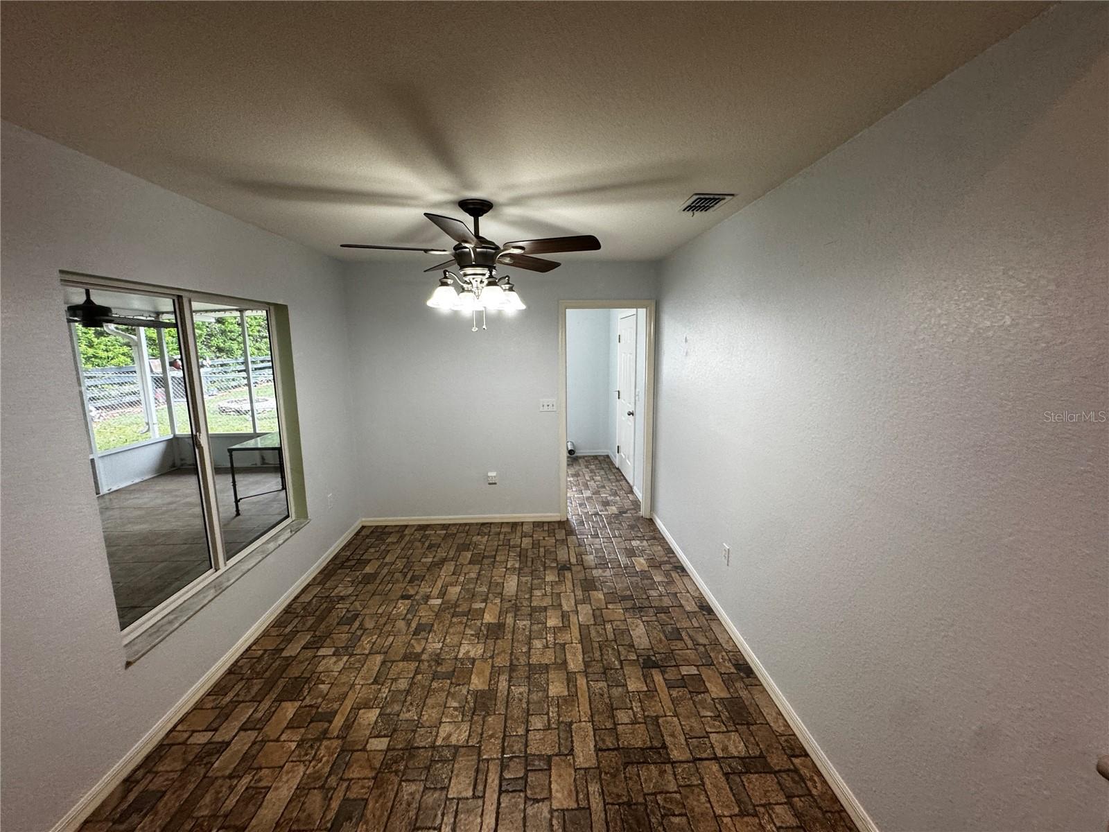 Image 11 of 17 For 17522 95th Circle