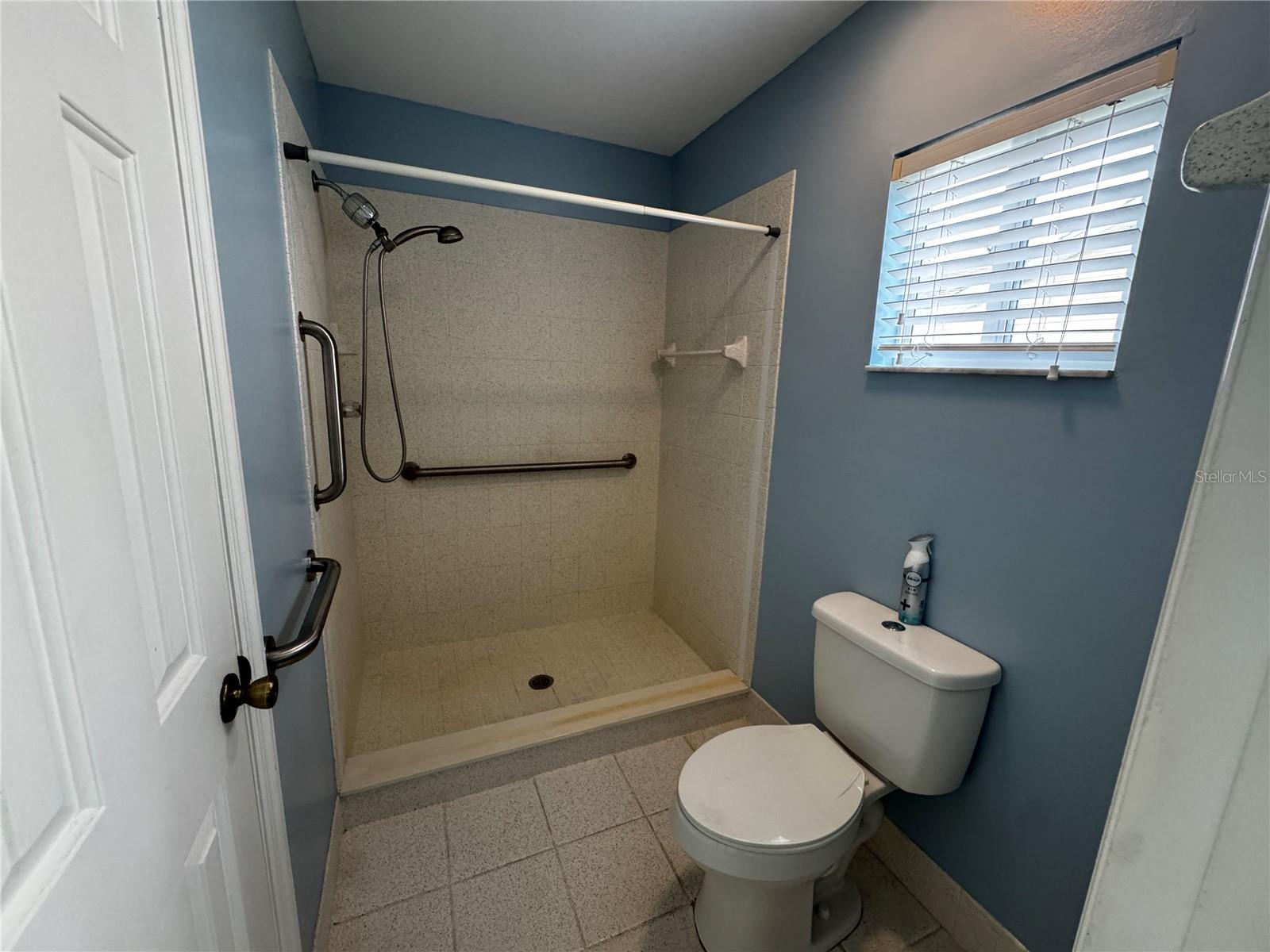 Image 13 of 17 For 17522 95th Circle