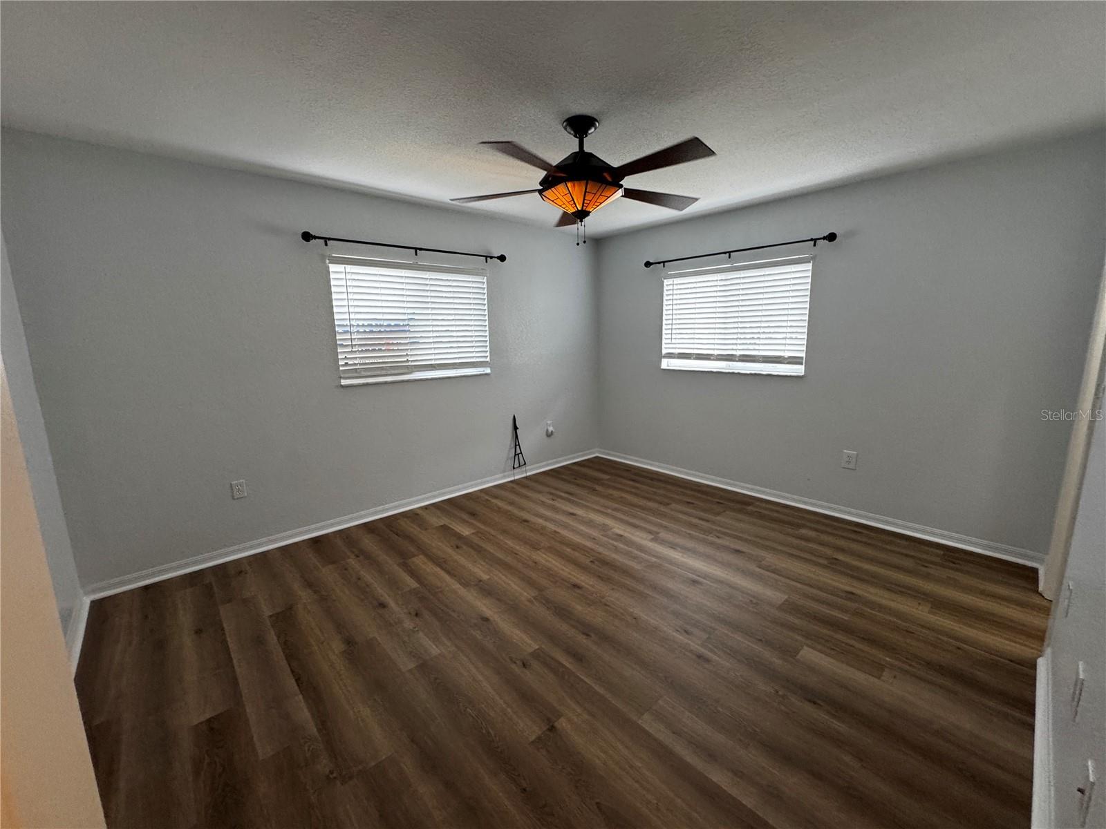 Image 14 of 17 For 17522 95th Circle