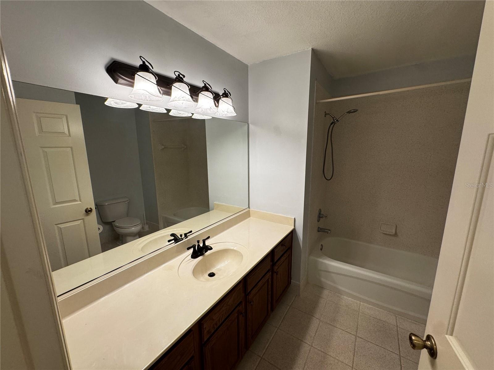 Image 16 of 17 For 17522 95th Circle