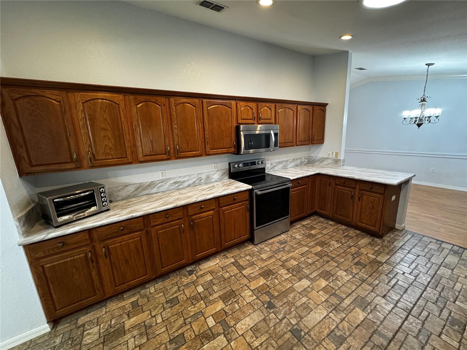 Image 6 of 17 For 17522 95th Circle