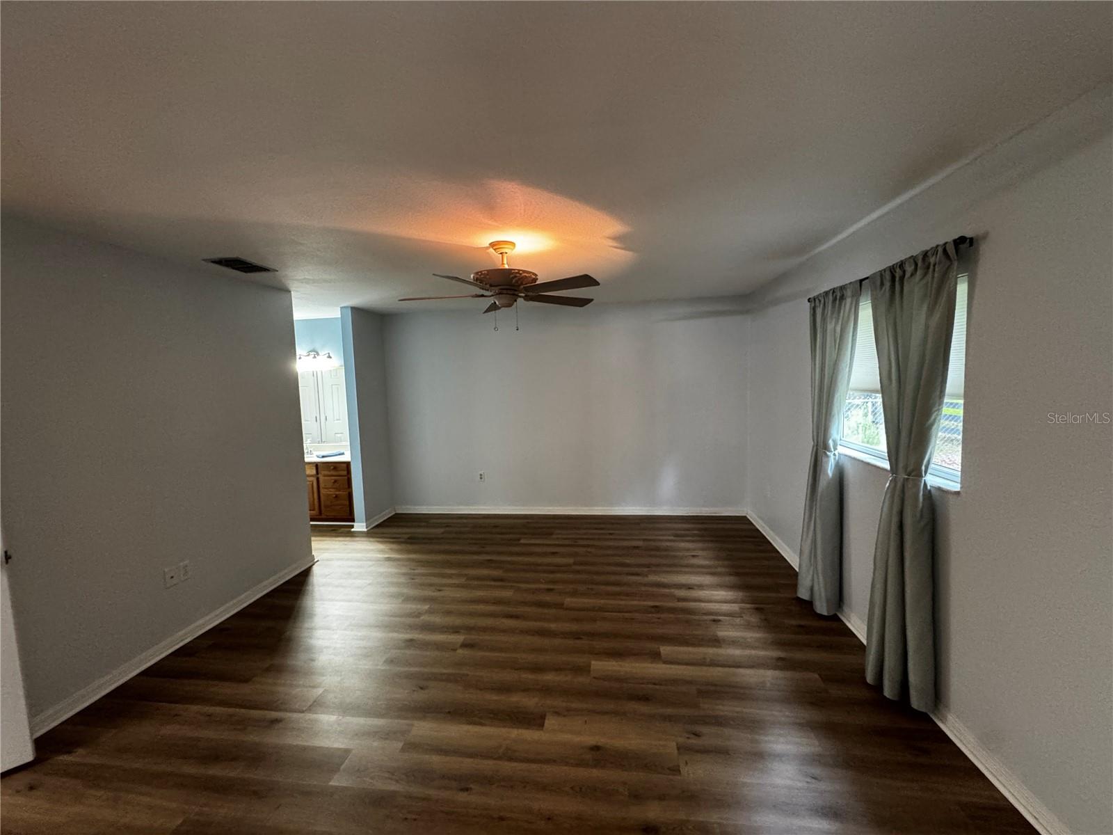 Image 9 of 17 For 17522 95th Circle