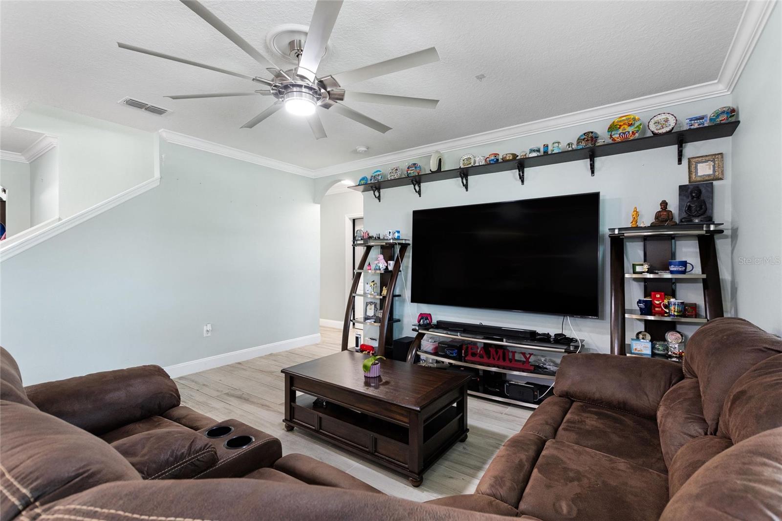 Image 13 of 51 For 144 Tracy Circle