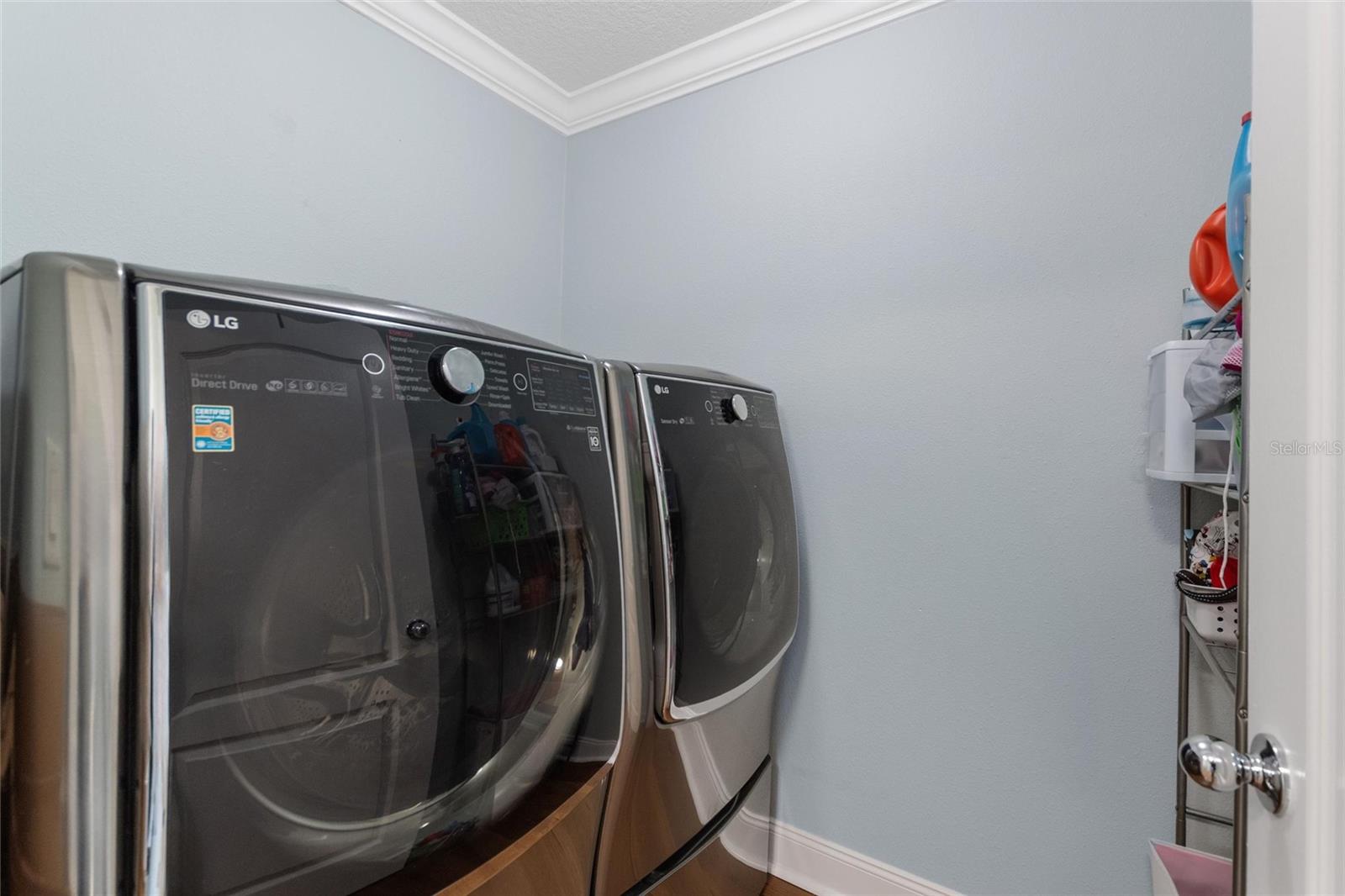 Image 33 of 51 For 144 Tracy Circle