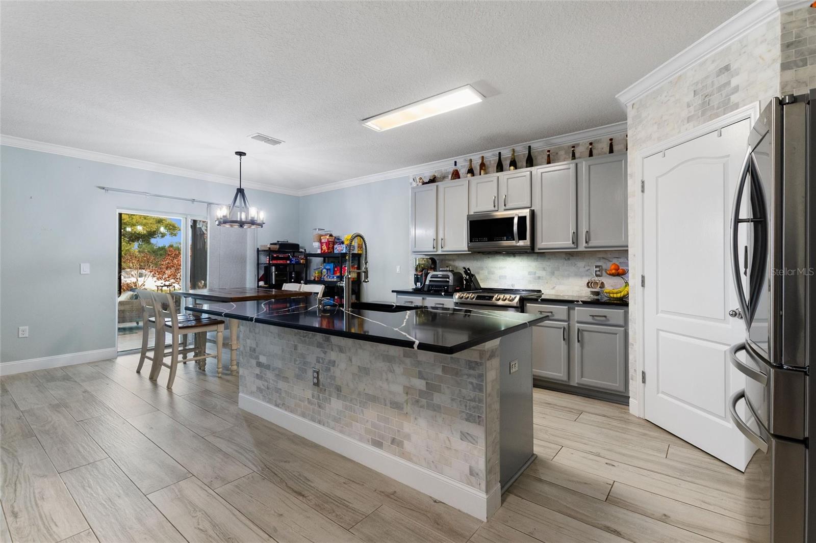 Image 7 of 51 For 144 Tracy Circle