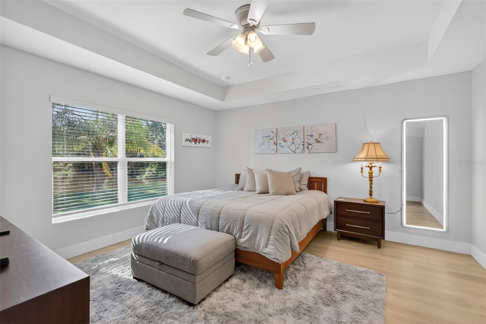 Image 20 of 50 For 335 Vincent Drive