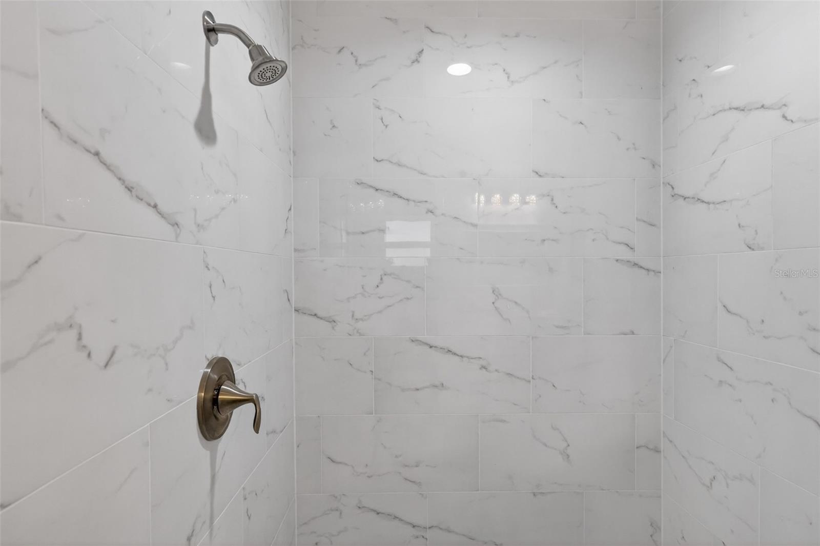 Image 25 of 50 For 335 Vincent Drive