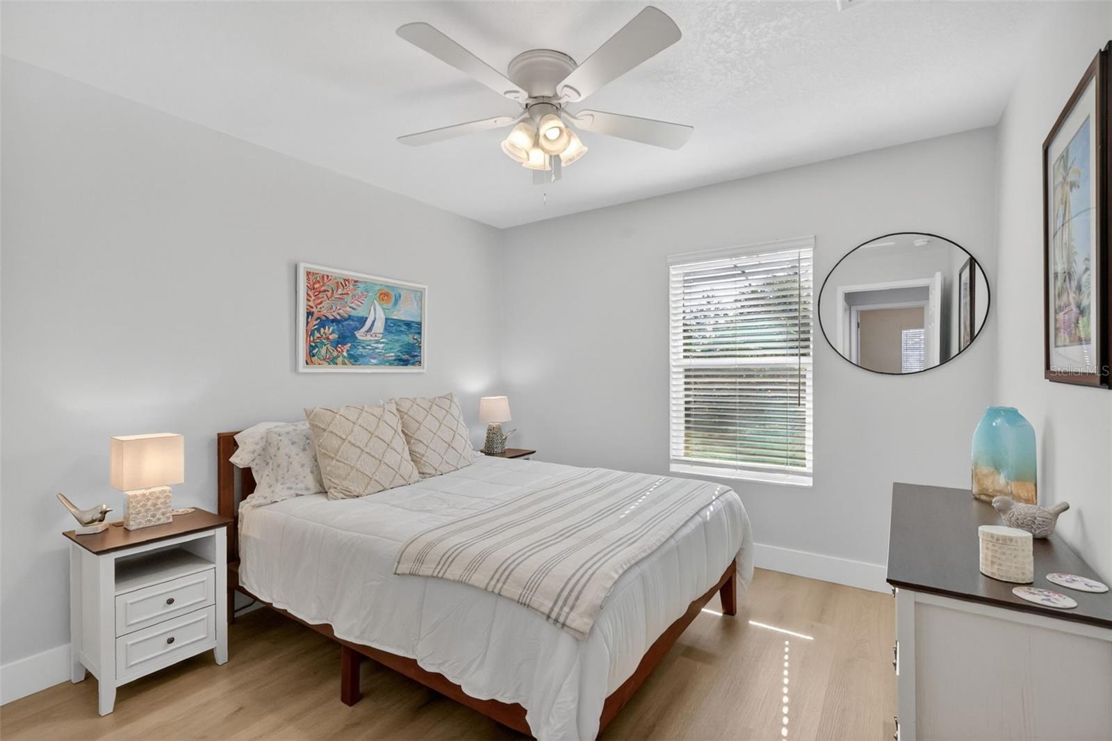 Image 28 of 50 For 335 Vincent Drive