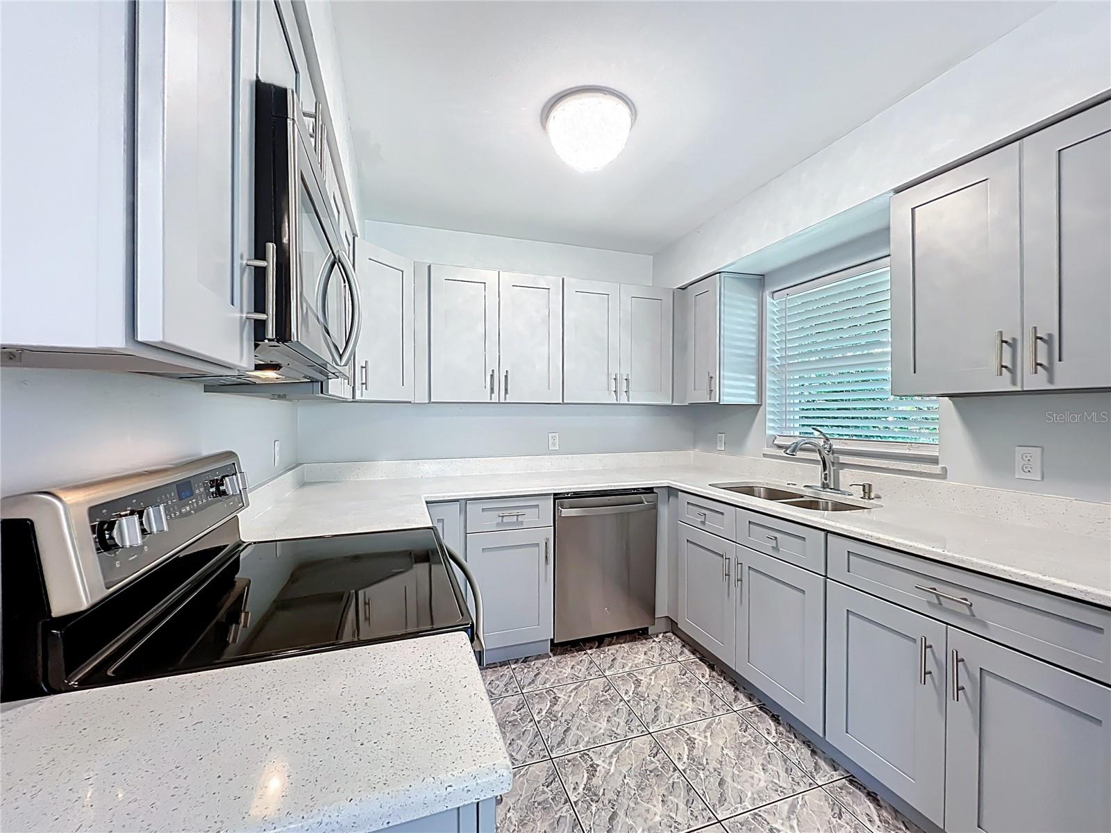 Image 20 of 55 For 612 Palmetto Drive