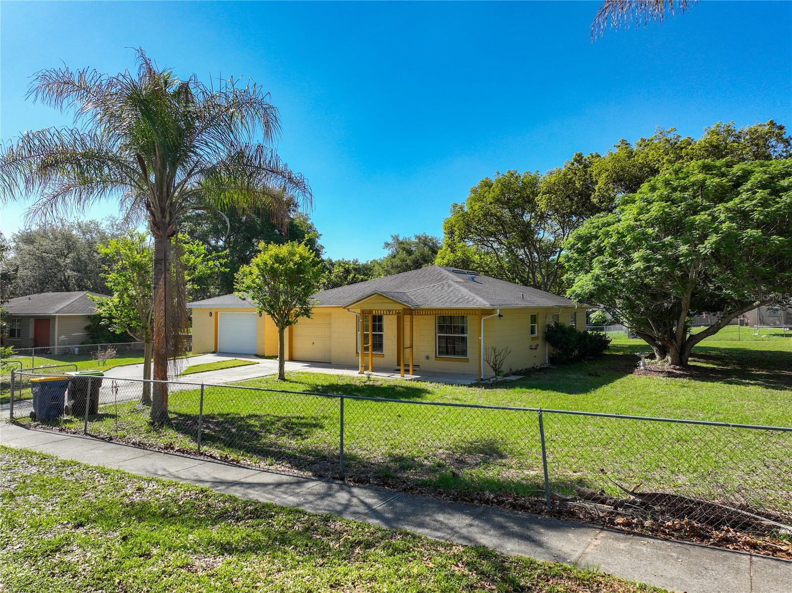 Image 3 of 55 For 612 Palmetto Drive