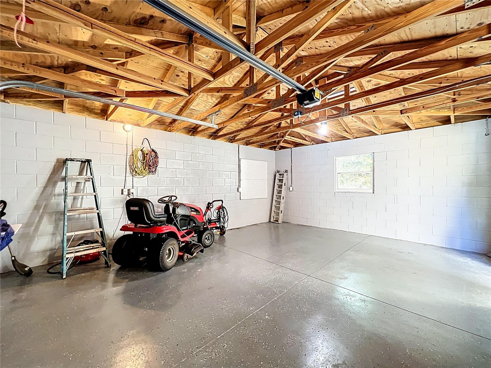 Image 39 of 55 For 612 Palmetto Drive