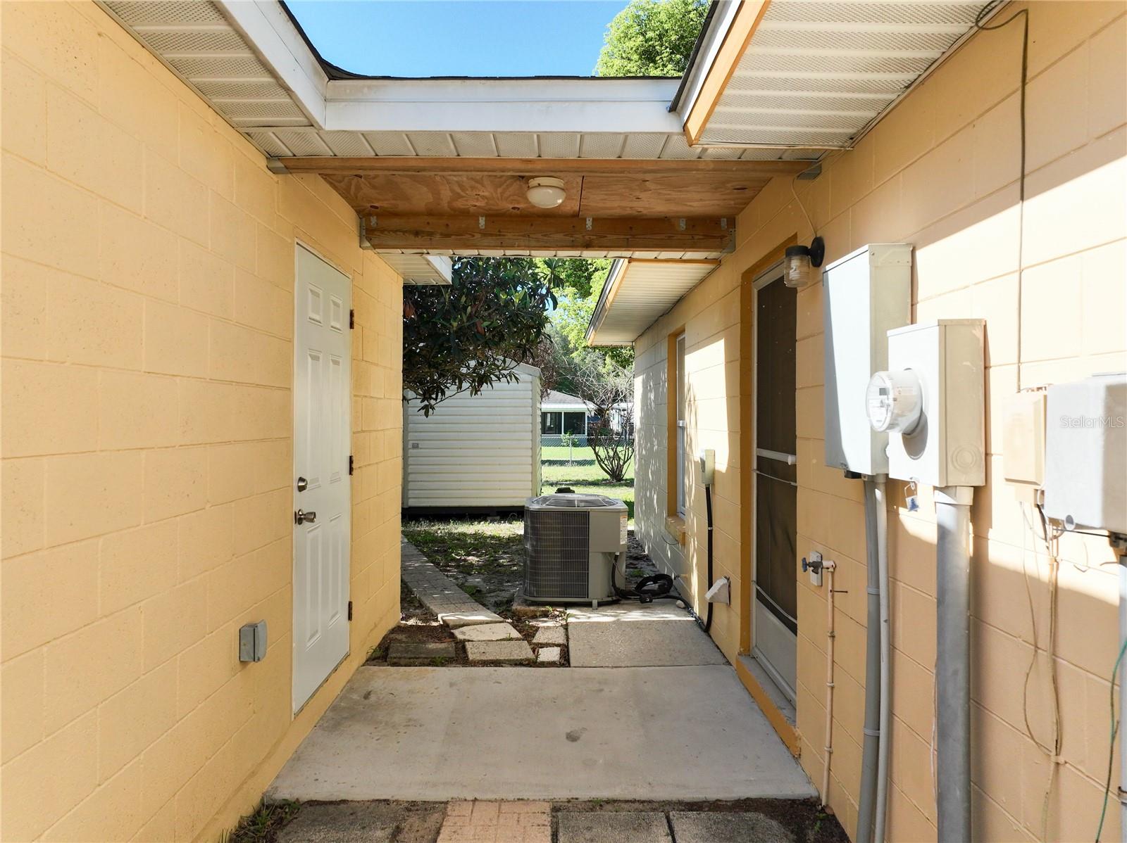 Image 43 of 55 For 612 Palmetto Drive