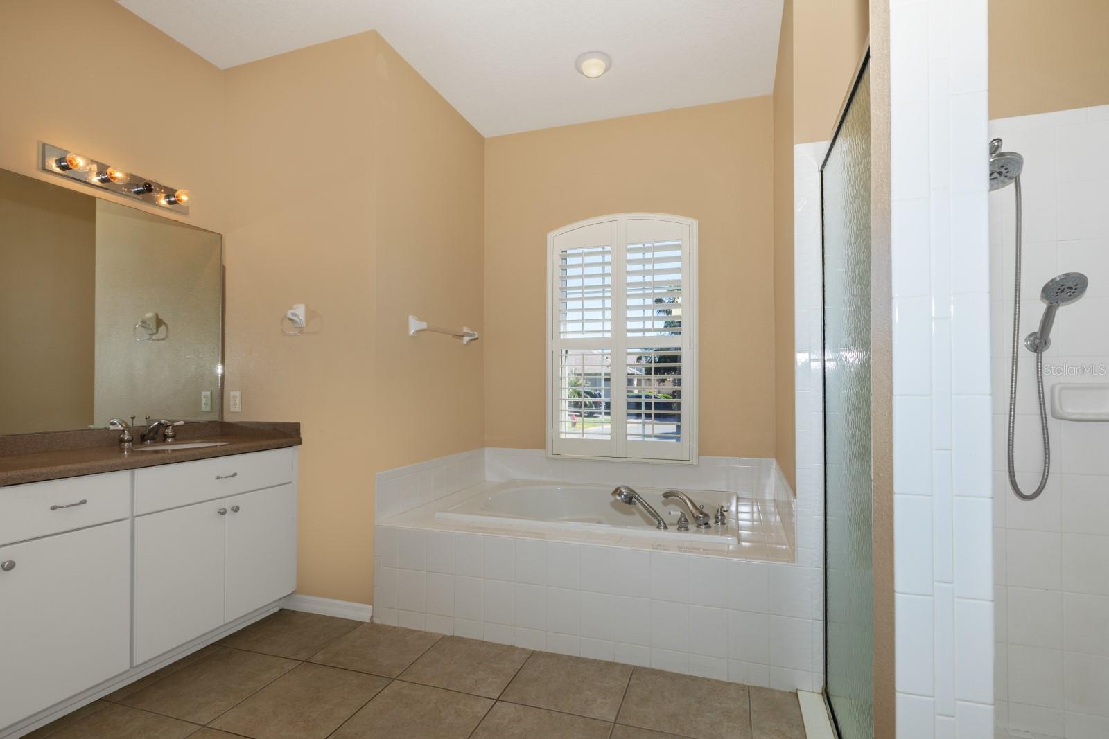 Image 12 of 19 For 27300 Pine Straw Road