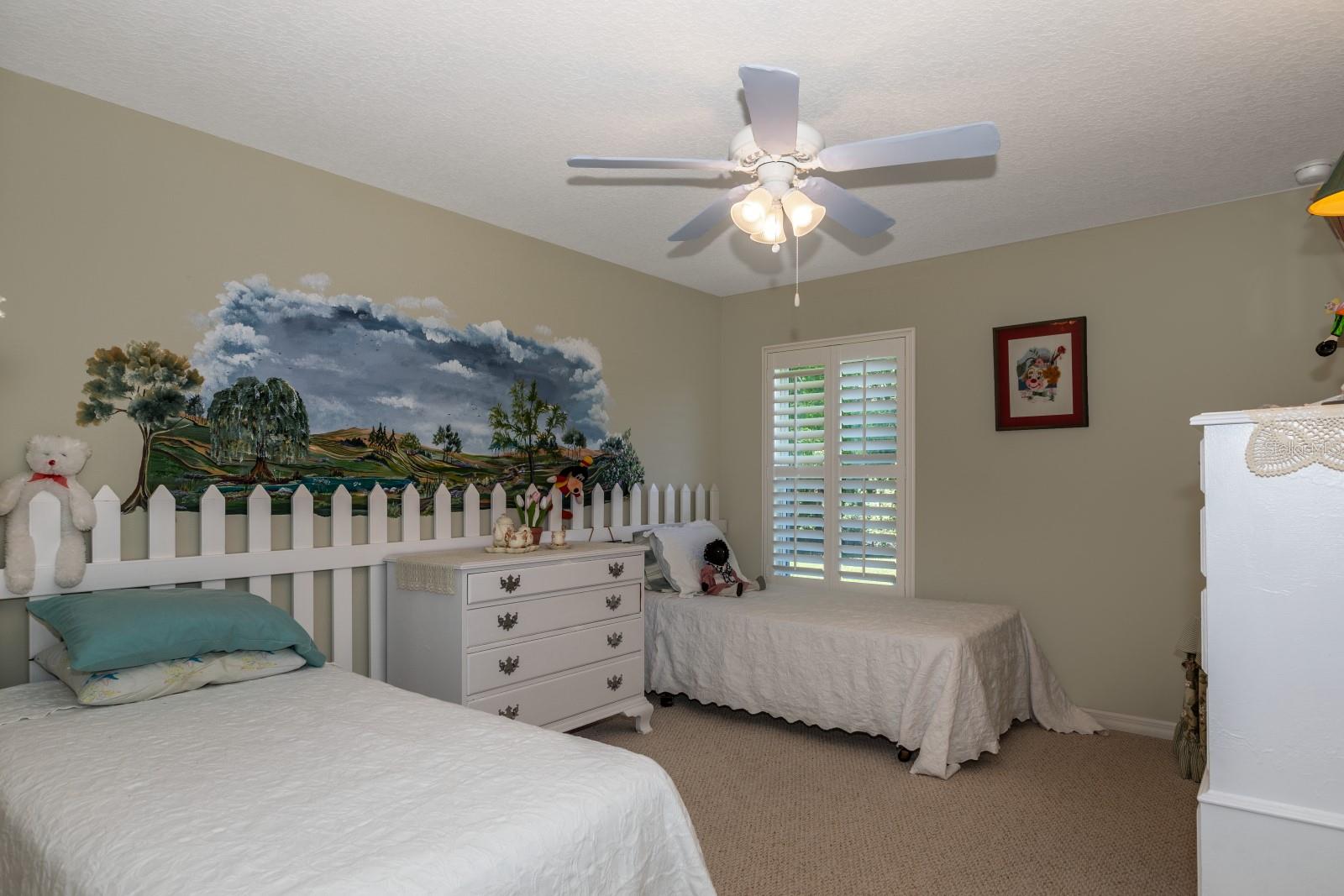 Image 13 of 19 For 27300 Pine Straw Road