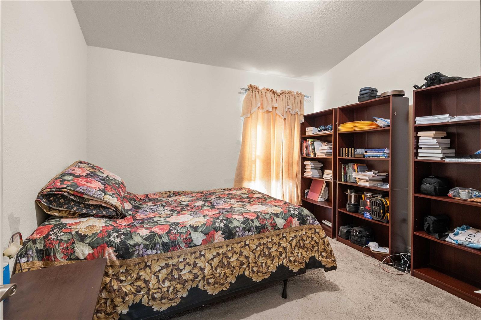 Image 16 of 29 For 31045 Satinleaf Run