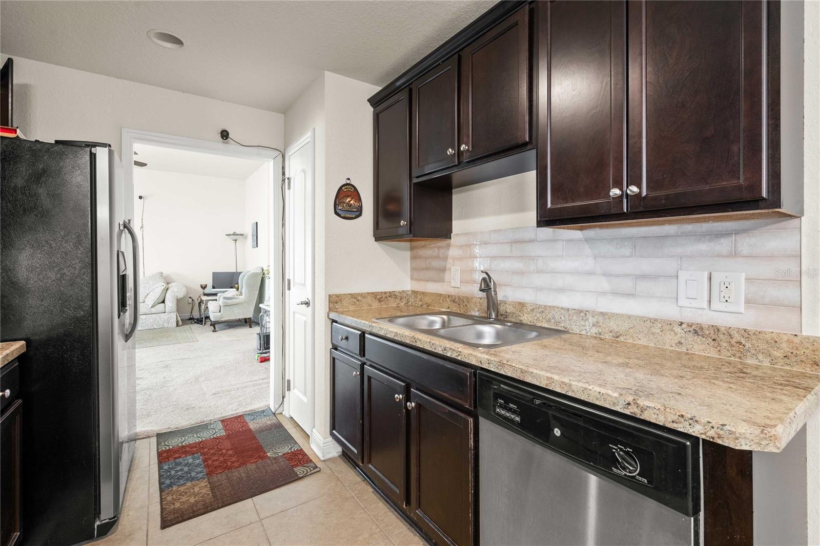 Image 20 of 29 For 31045 Satinleaf Run