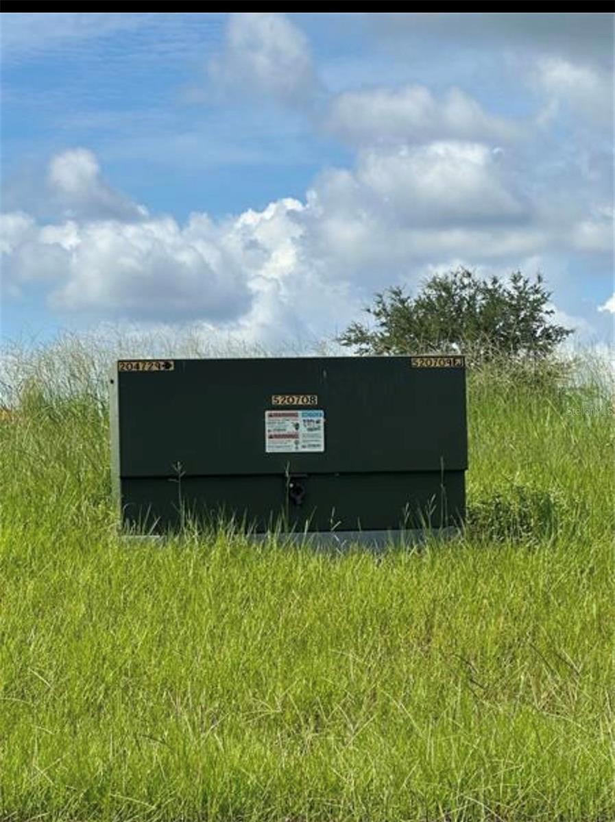 Image 11 of 13 For 1721 Leesburg Commons Court