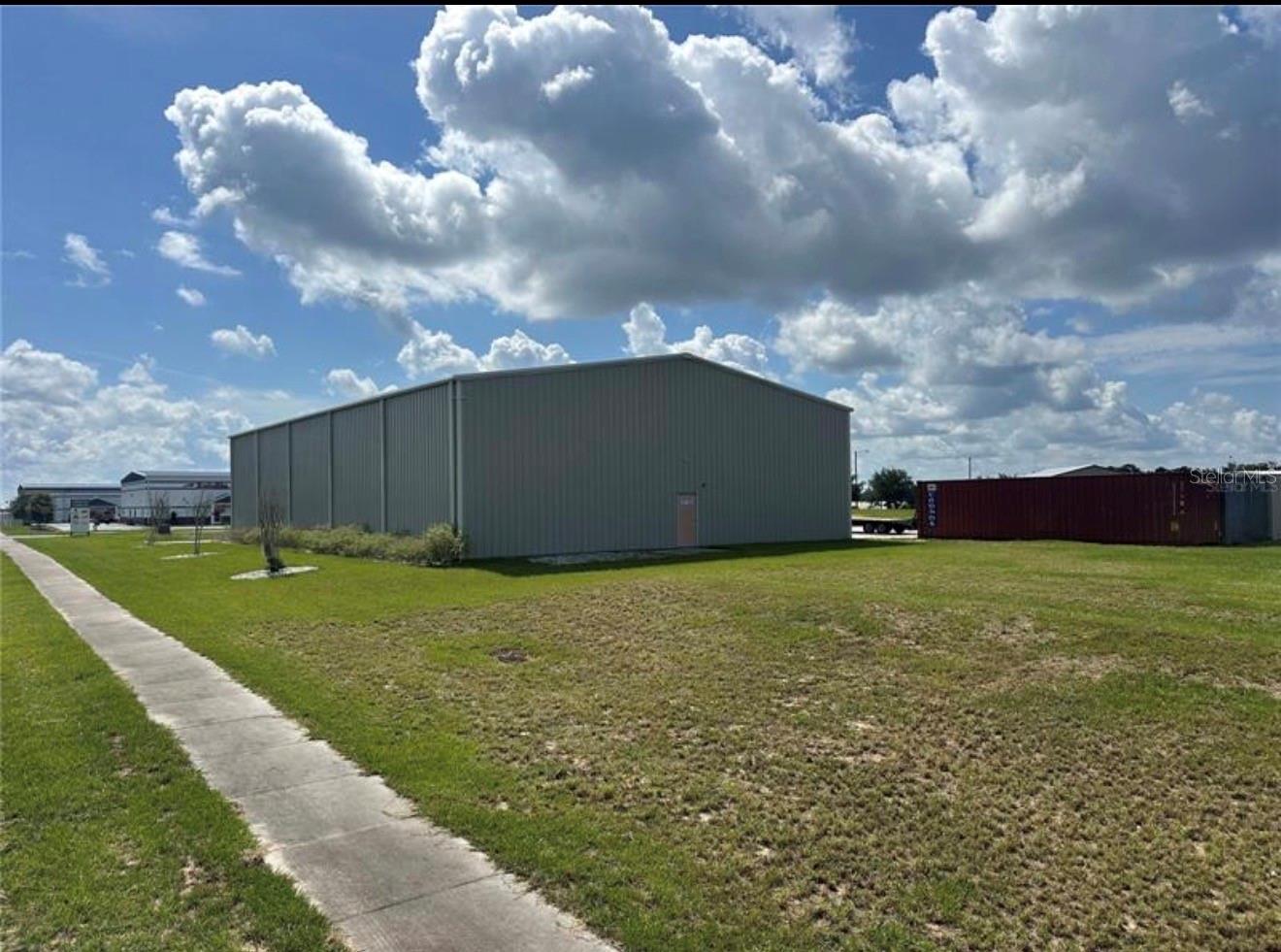 Image 3 of 13 For 1721 Leesburg Commons Court