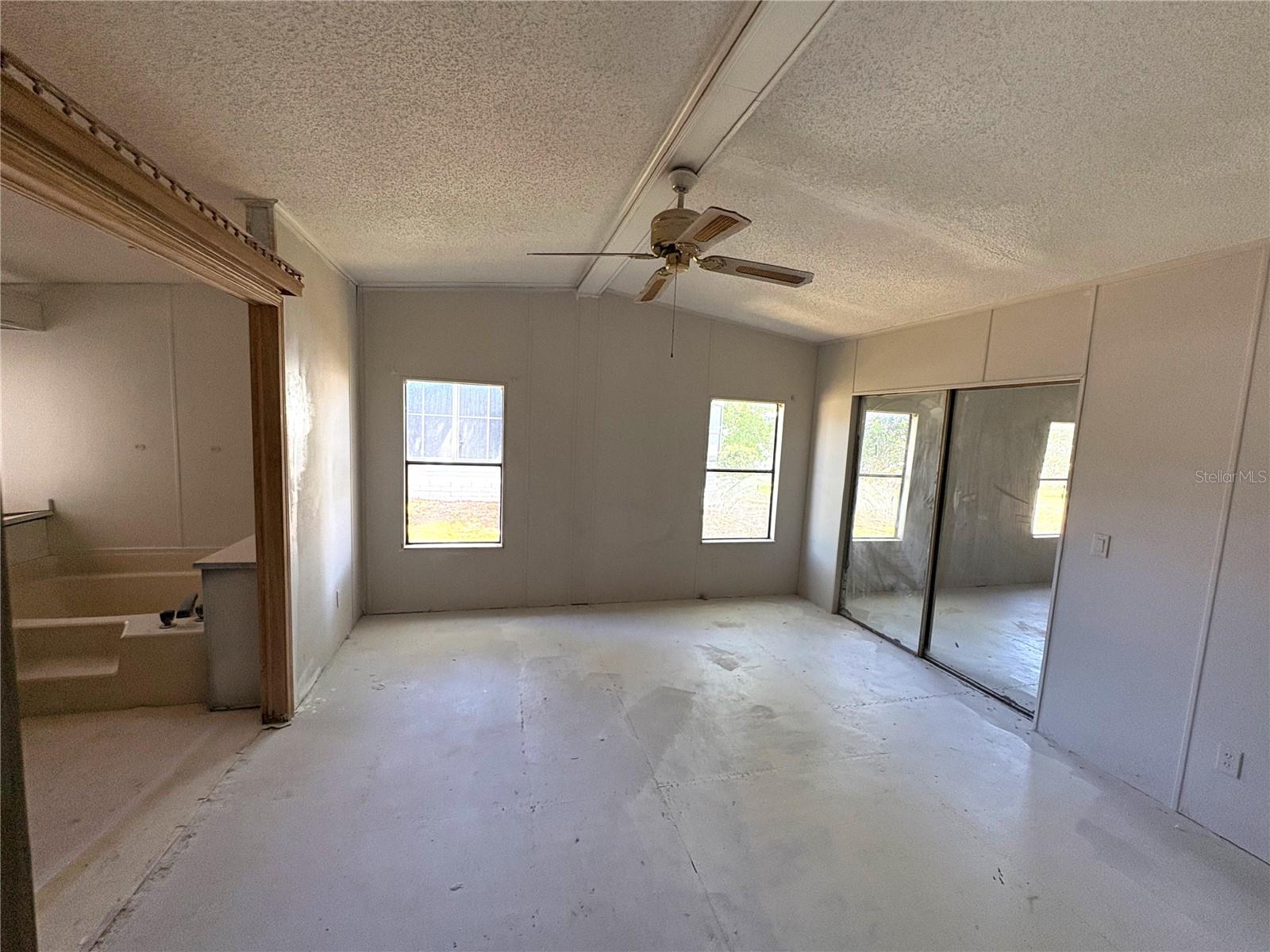 Image 5 of 9 For 25034 Betton Hill