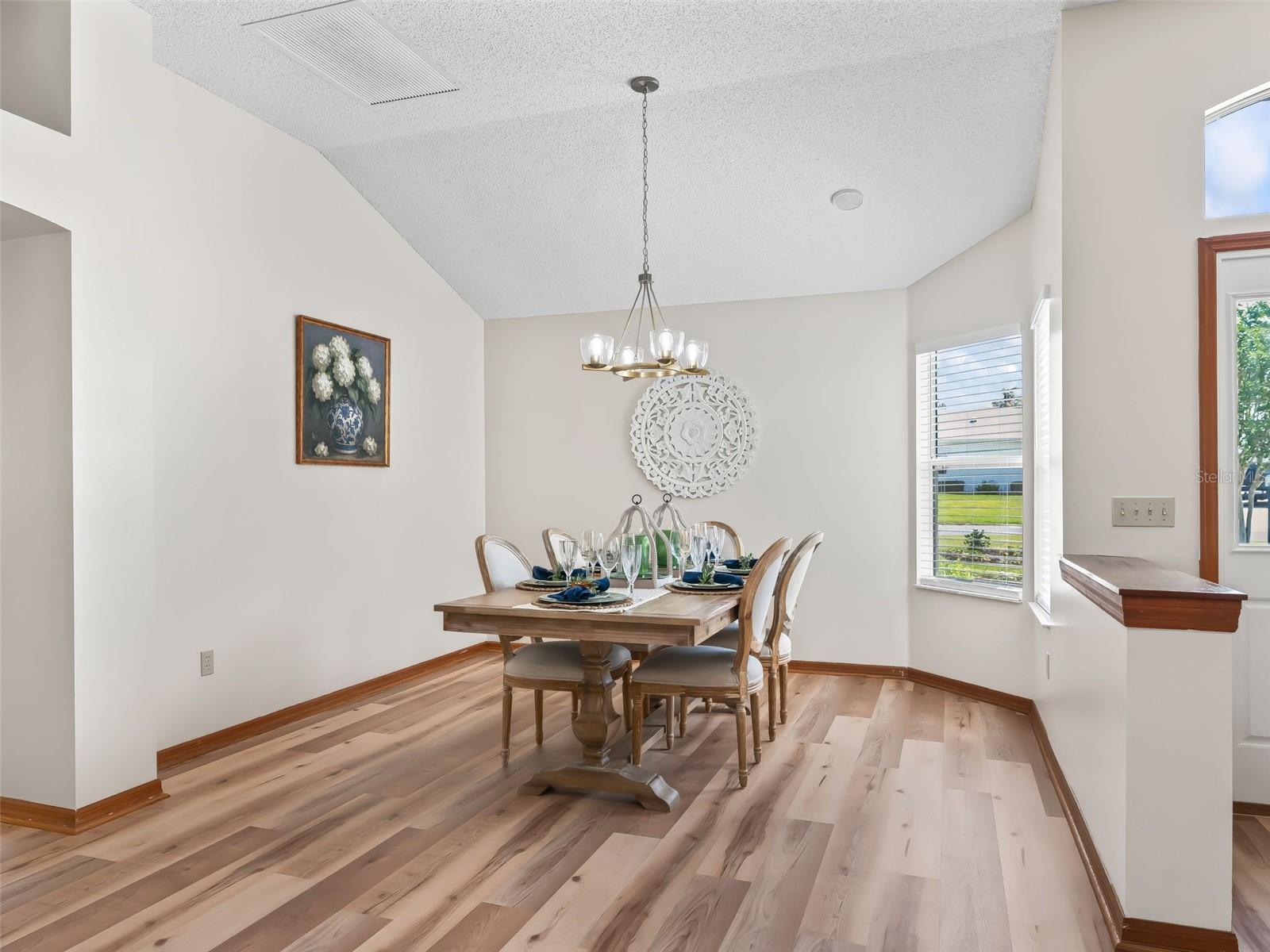 Image 12 of 38 For 508 Alcazar Court