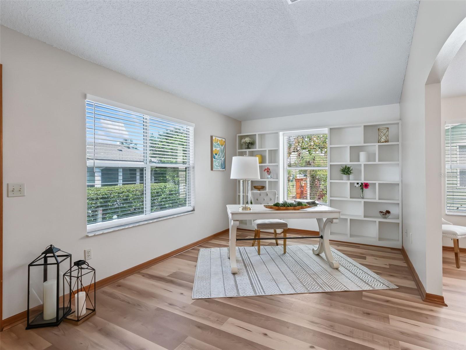 Image 19 of 38 For 508 Alcazar Court