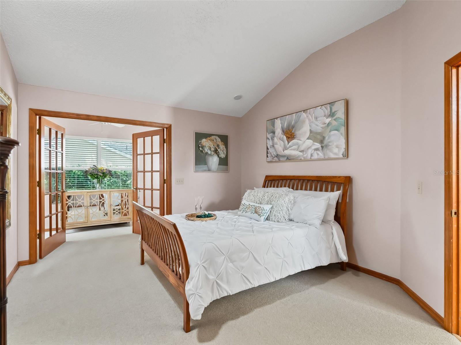 Image 20 of 38 For 508 Alcazar Court