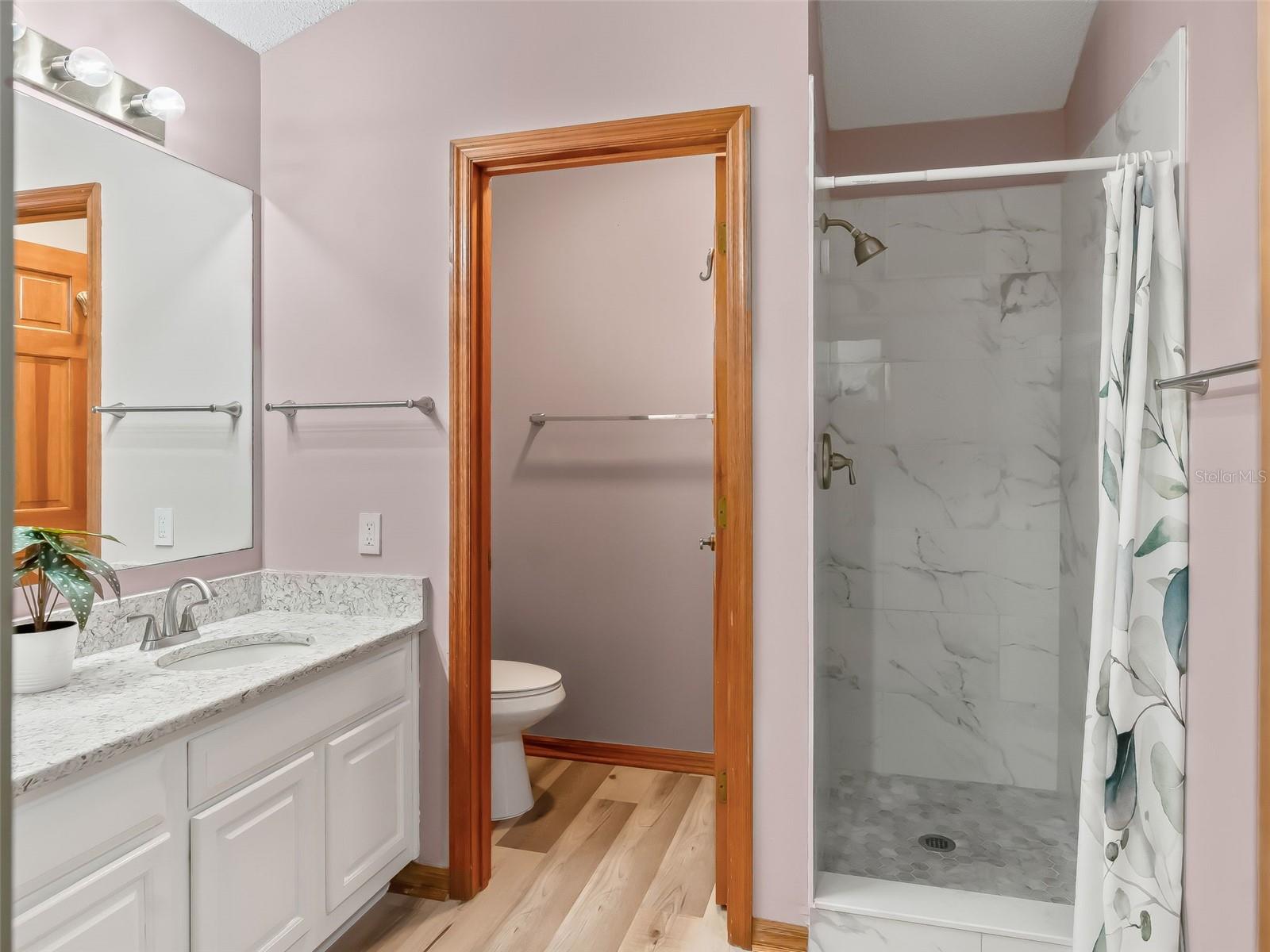 Image 27 of 38 For 508 Alcazar Court