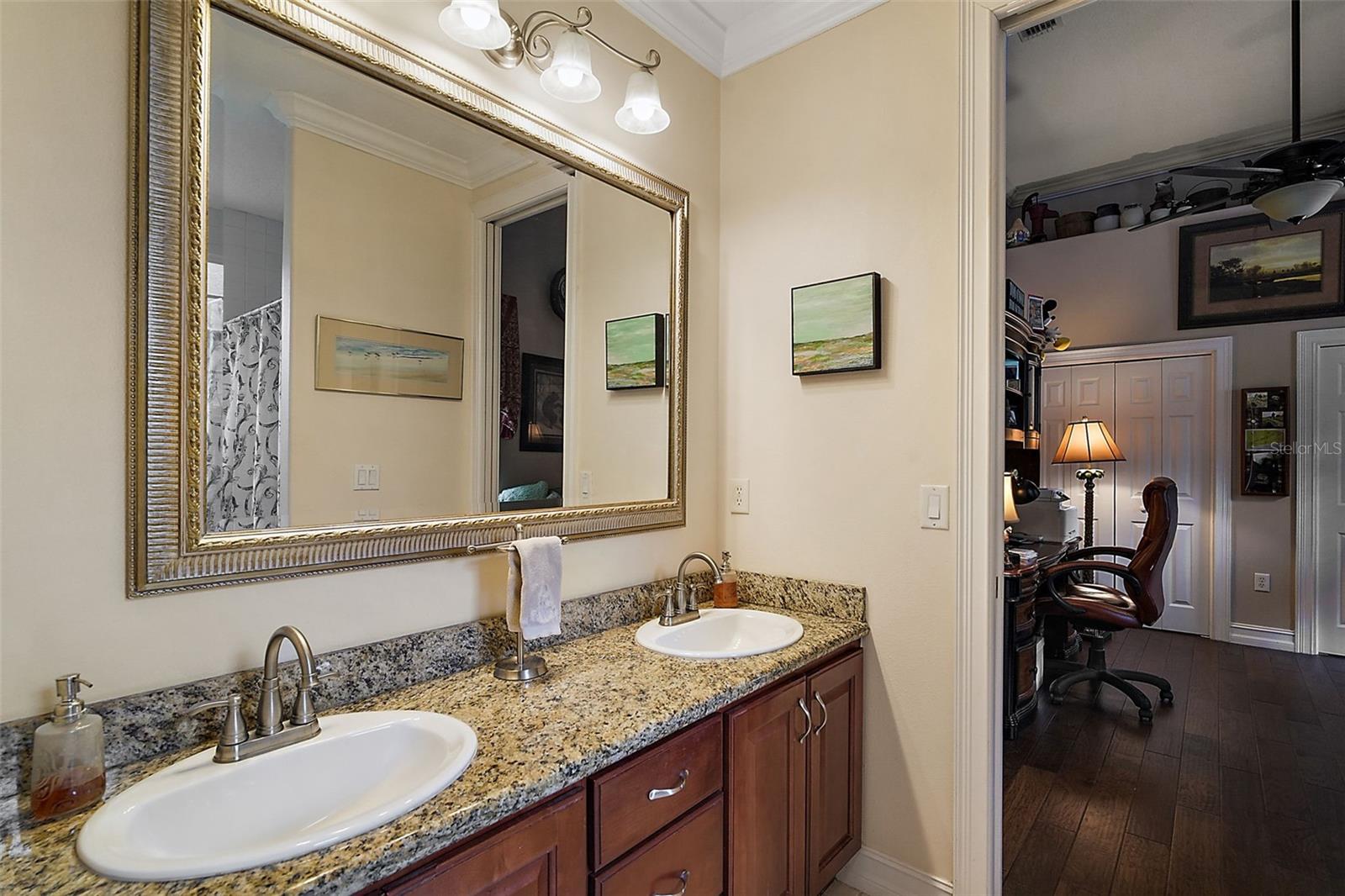 Image 27 of 57 For 11106 Oakshore Lane