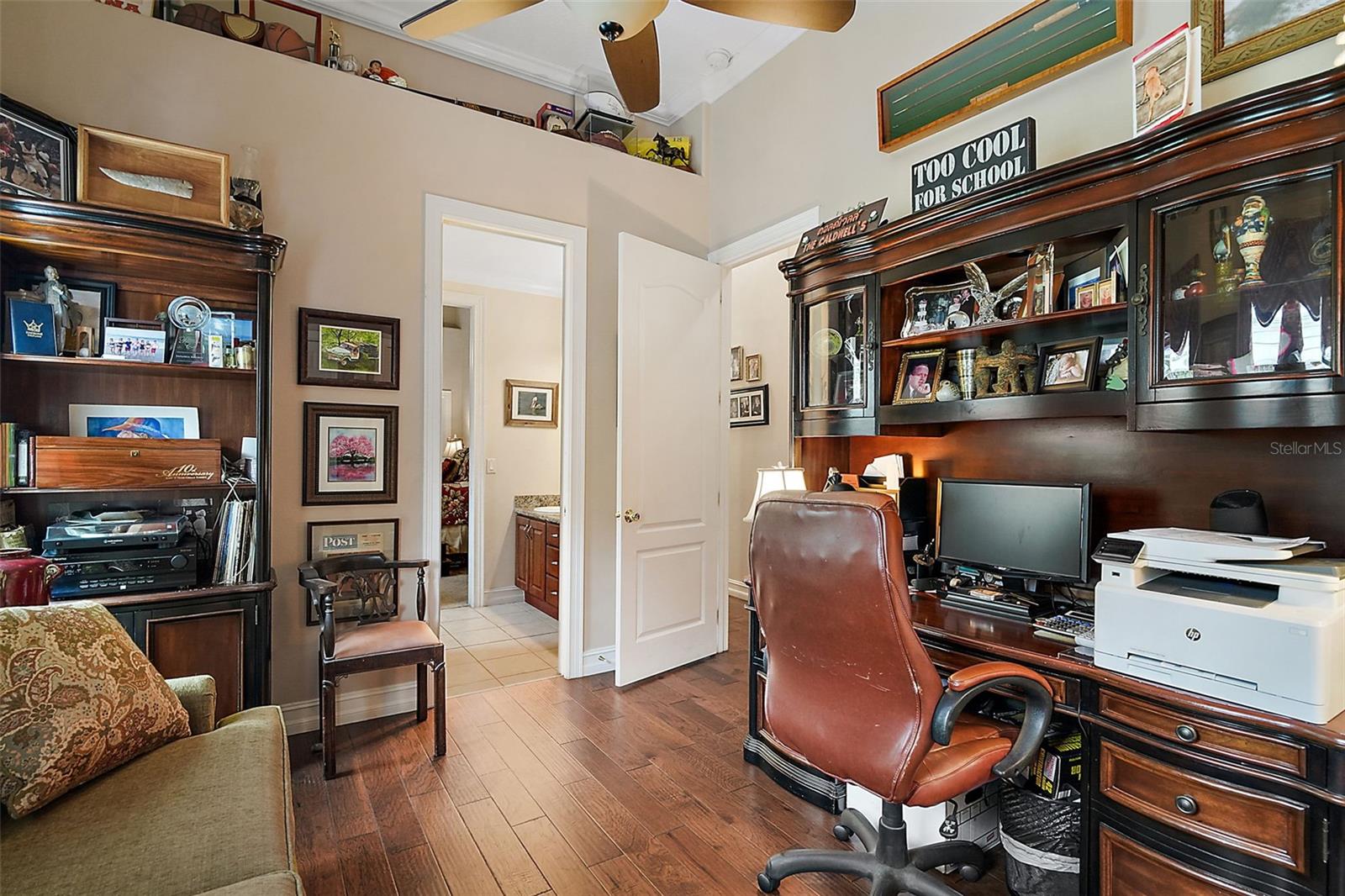 Image 29 of 57 For 11106 Oakshore Lane