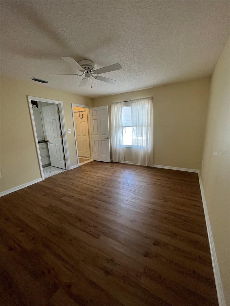 Image 18 of 30 For 1111 Apple Terrace