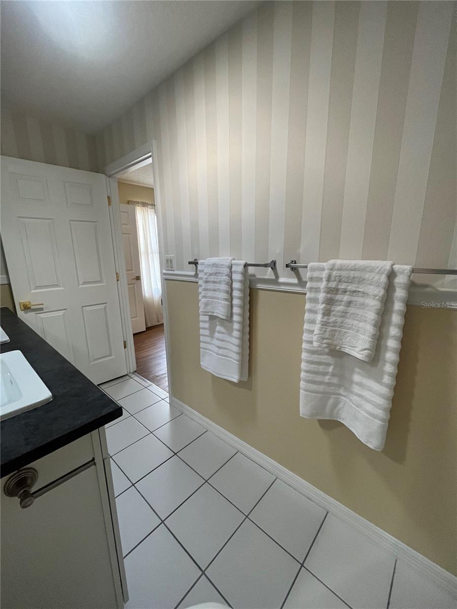 Image 21 of 30 For 1111 Apple Terrace