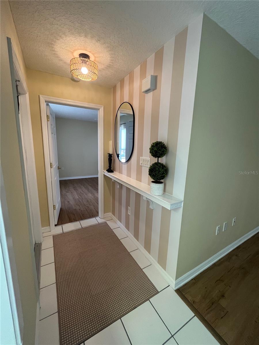 Image 3 of 30 For 1111 Apple Terrace