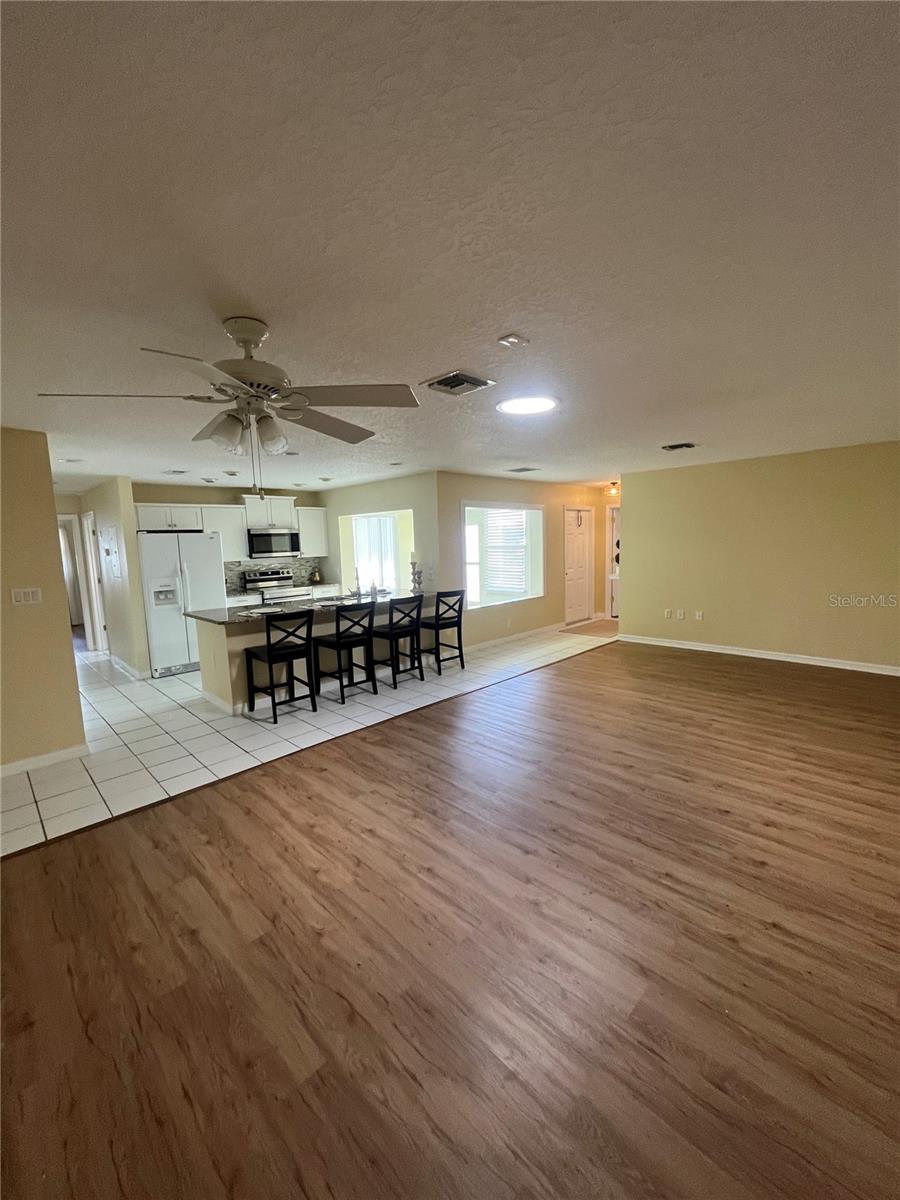 Image 7 of 30 For 1111 Apple Terrace