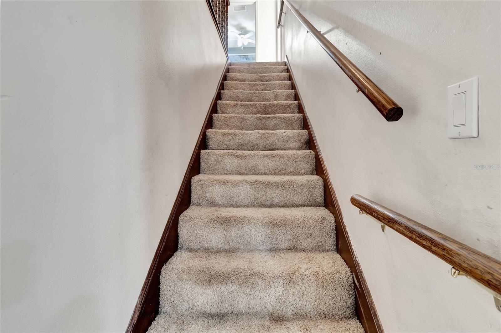 Image 17 of 38 For 1077 Linden Street