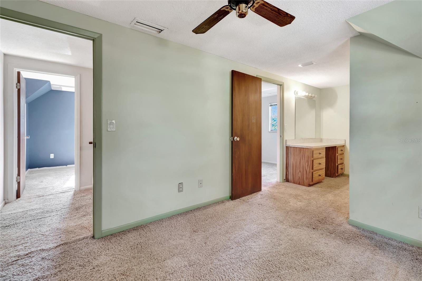 Image 19 of 38 For 1077 Linden Street